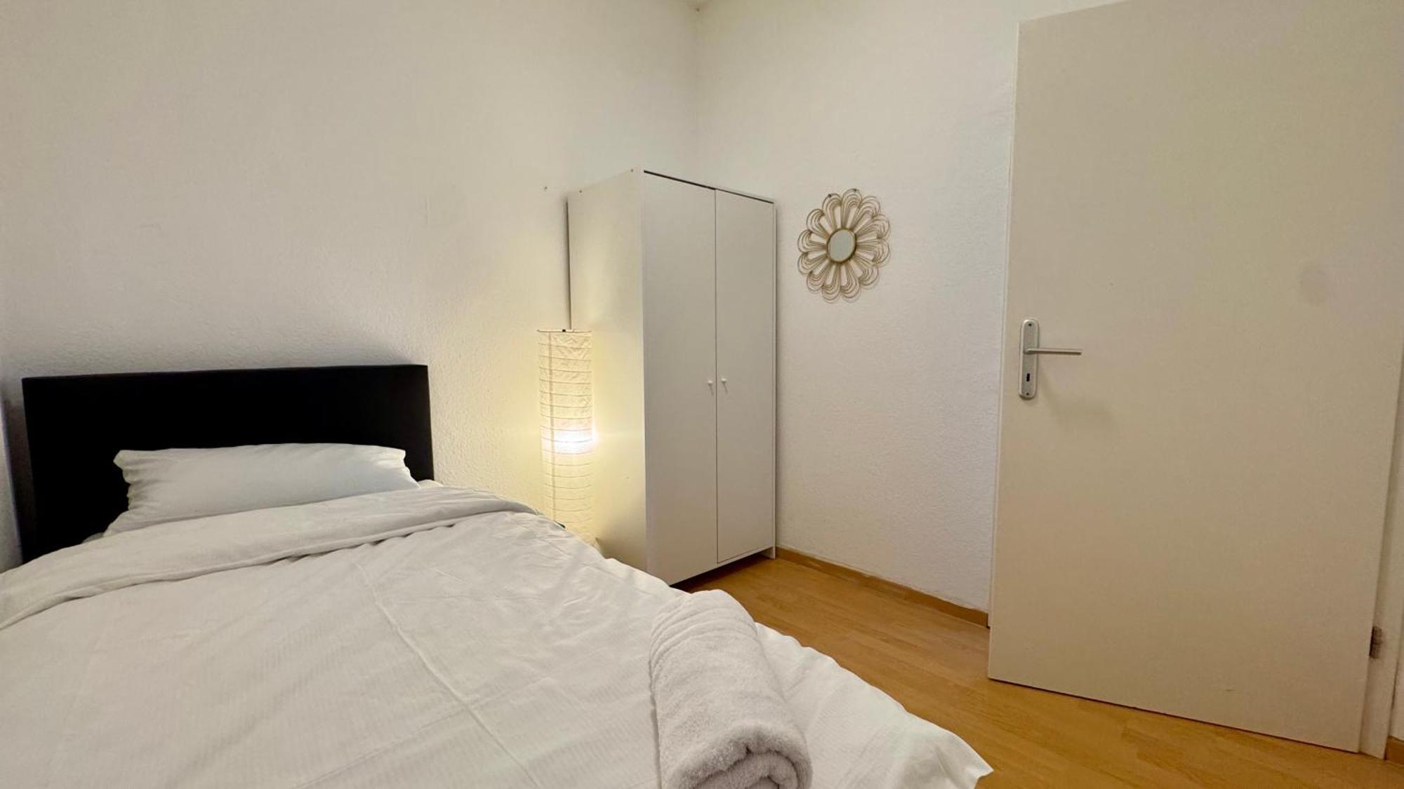 Apartments Im Herzen Von Neumuenster Innenstadt & Hbf Fusslaeufig, Mit Privatparkplatz Екстериор снимка