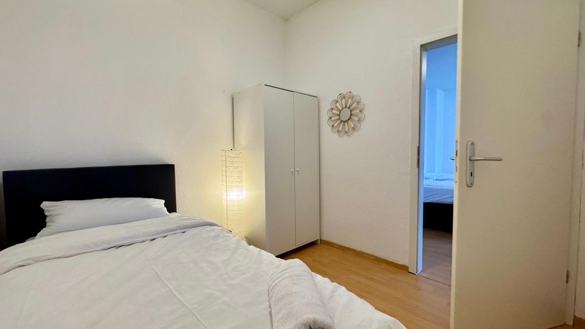 Apartments Im Herzen Von Neumuenster Innenstadt & Hbf Fusslaeufig, Mit Privatparkplatz Екстериор снимка