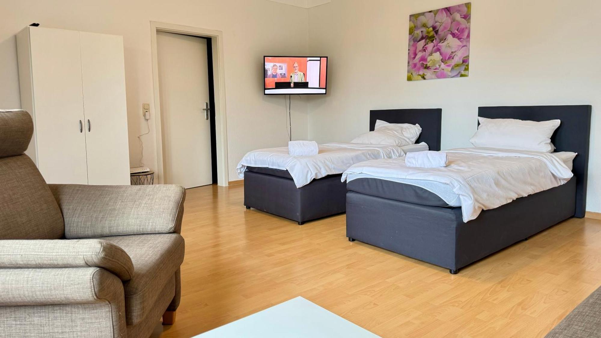 Apartments Im Herzen Von Neumuenster Innenstadt & Hbf Fusslaeufig, Mit Privatparkplatz Екстериор снимка