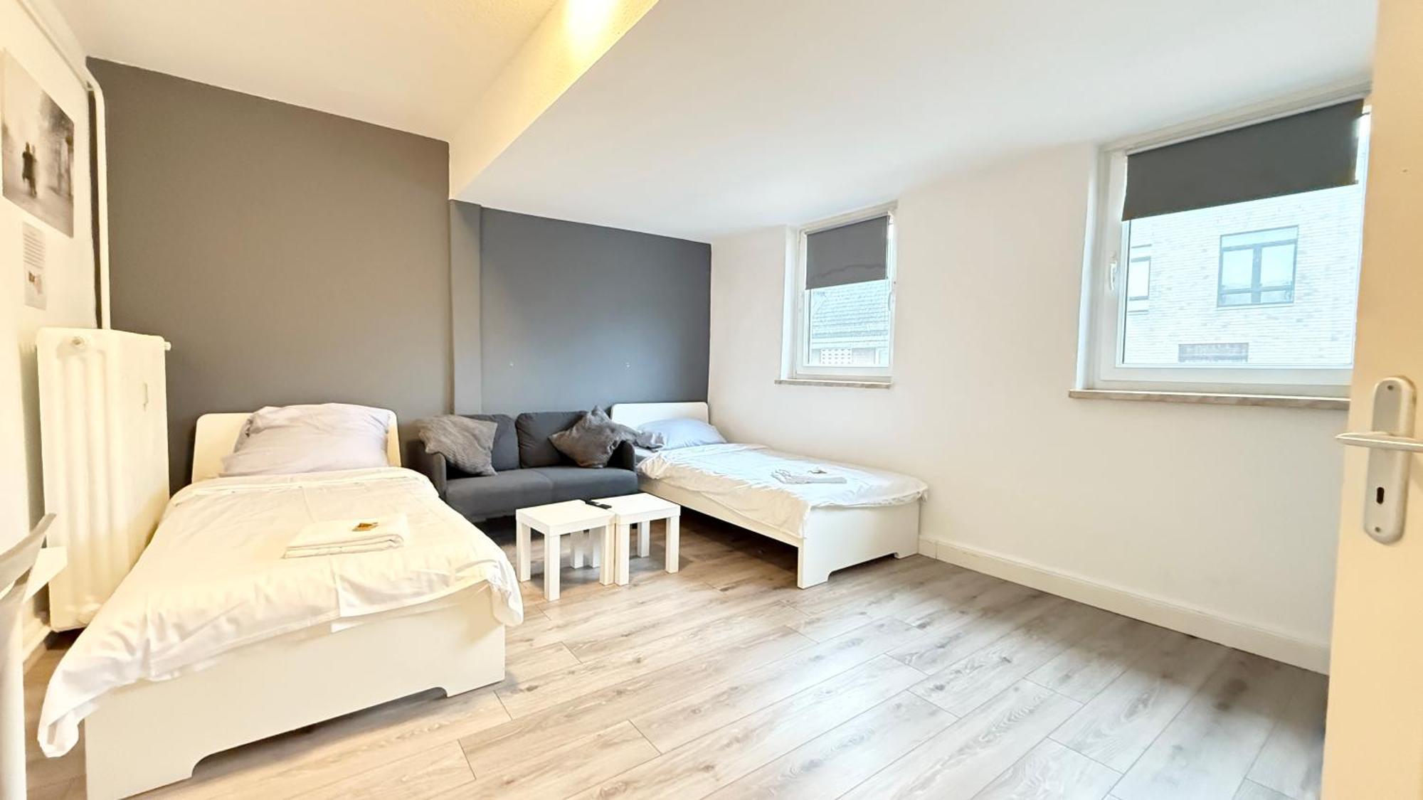 Apartments Im Herzen Von Neumuenster Innenstadt & Hbf Fusslaeufig, Mit Privatparkplatz Екстериор снимка
