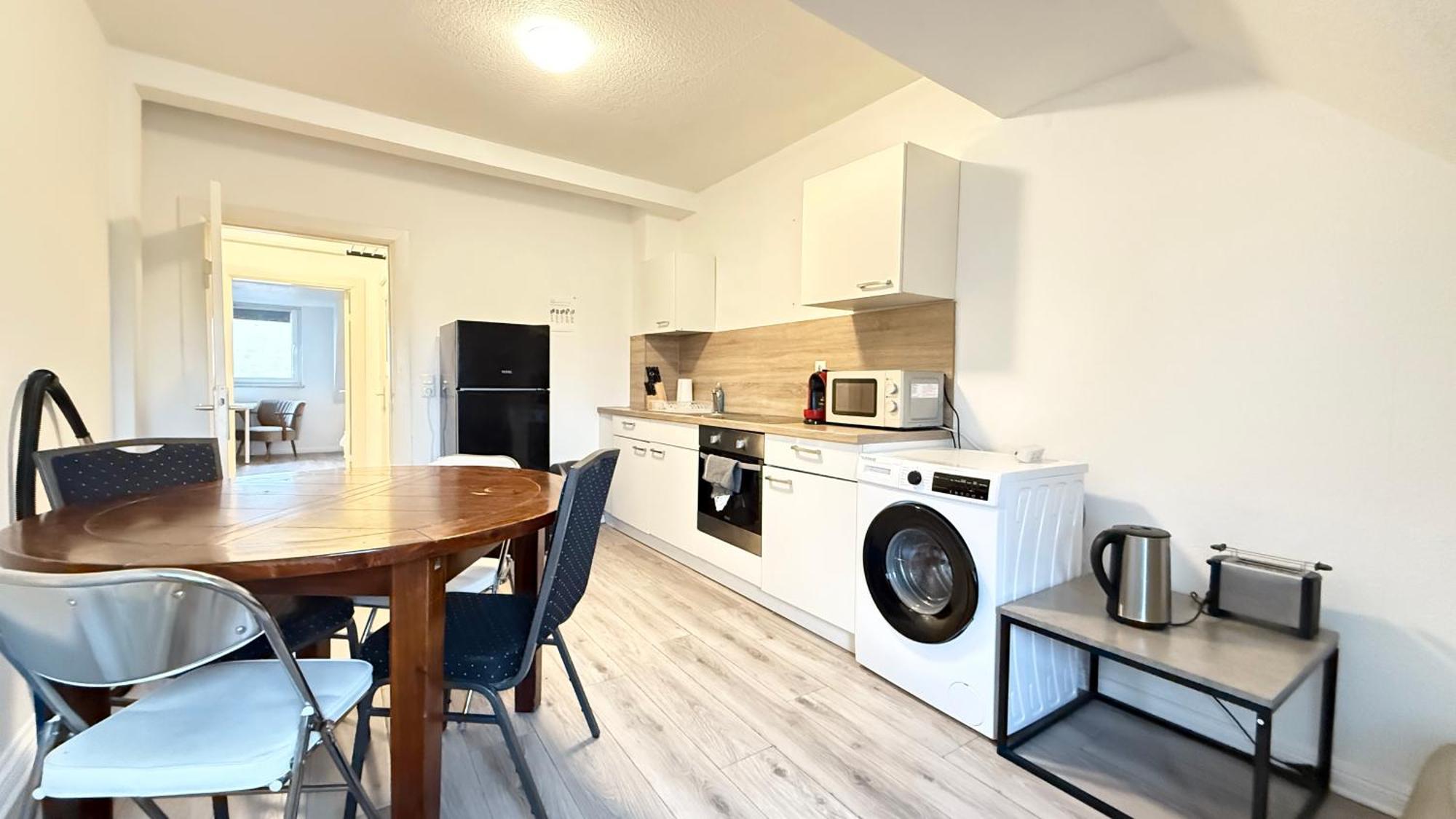Apartments Im Herzen Von Neumuenster Innenstadt & Hbf Fusslaeufig, Mit Privatparkplatz Екстериор снимка