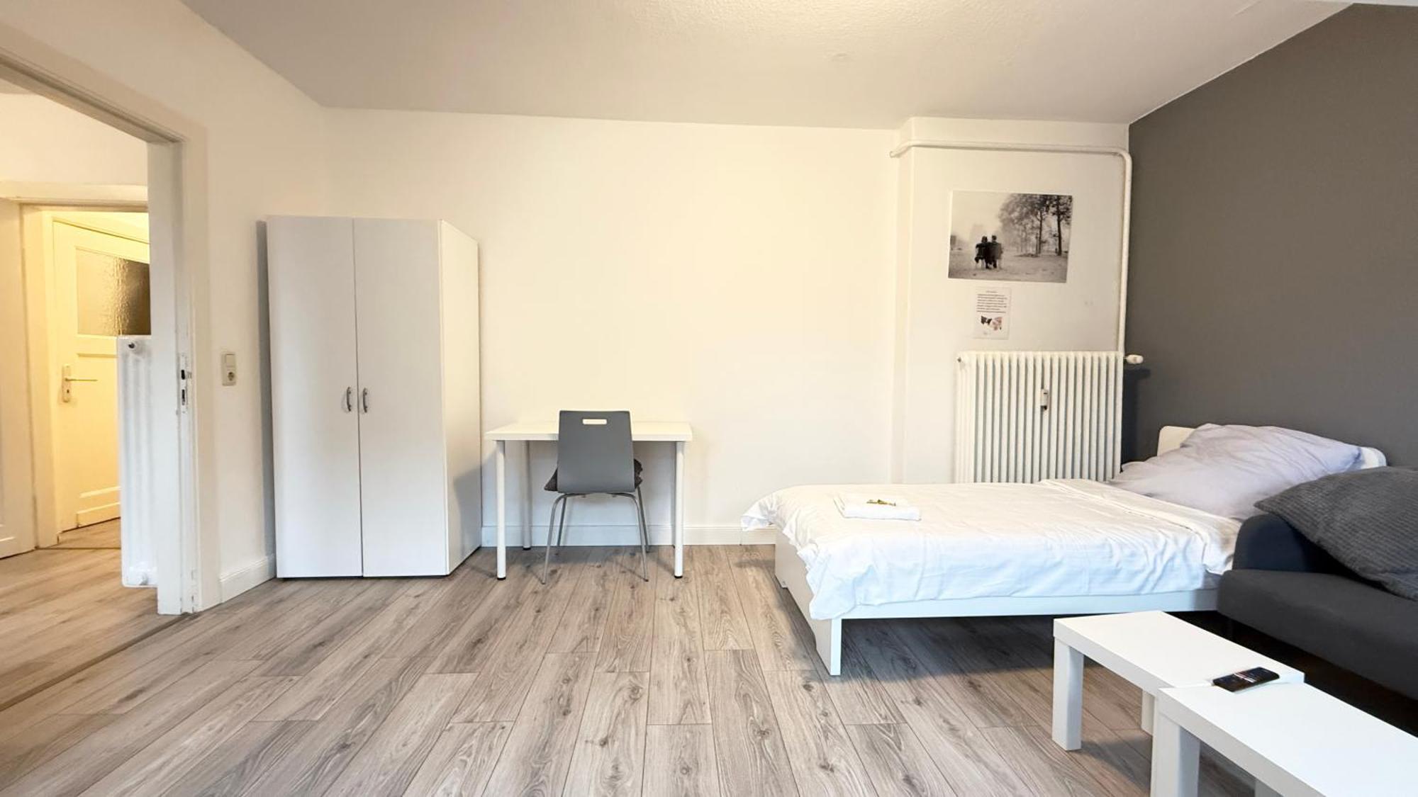 Apartments Im Herzen Von Neumuenster Innenstadt & Hbf Fusslaeufig, Mit Privatparkplatz Екстериор снимка