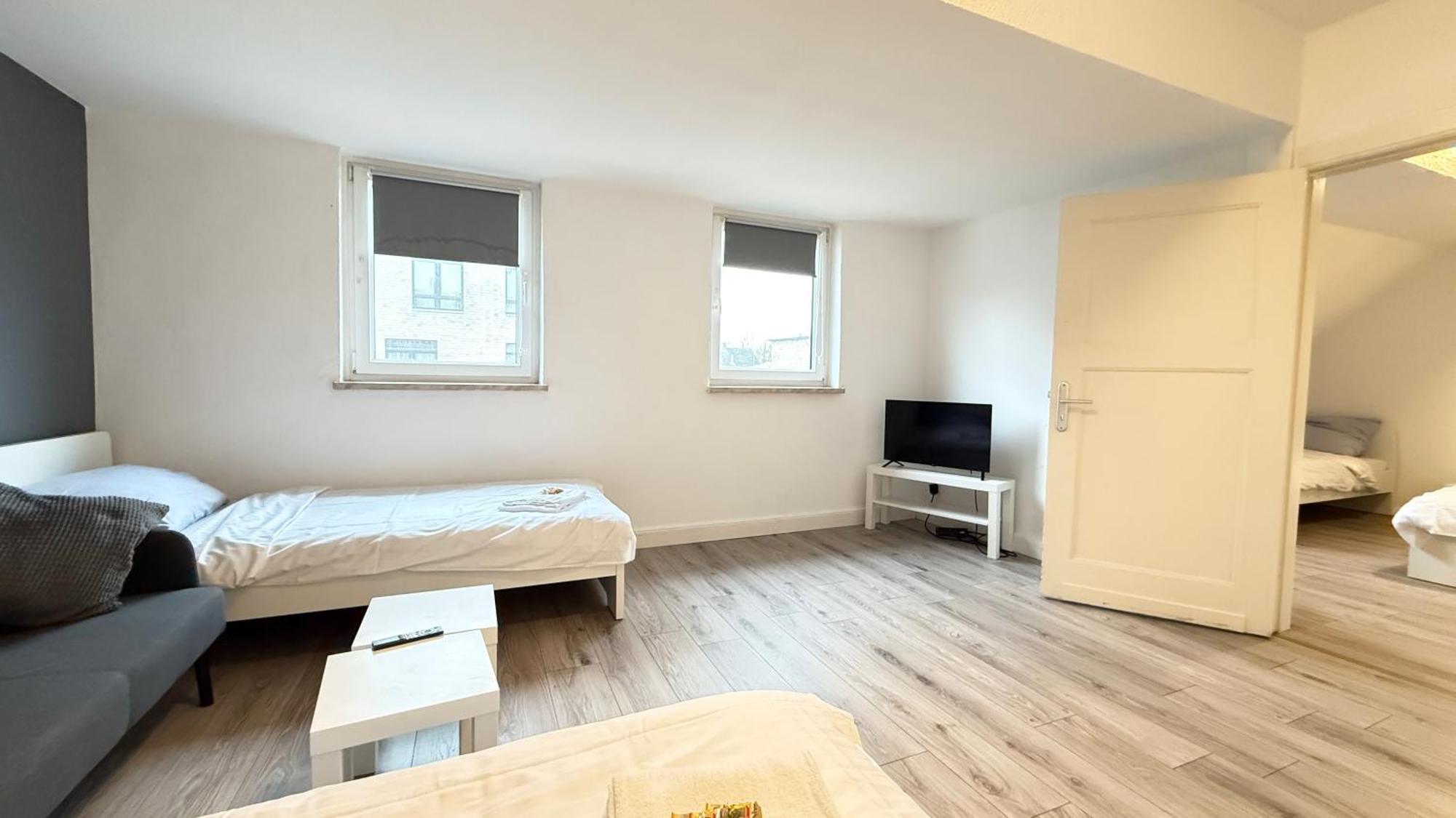 Apartments Im Herzen Von Neumuenster Innenstadt & Hbf Fusslaeufig, Mit Privatparkplatz Екстериор снимка