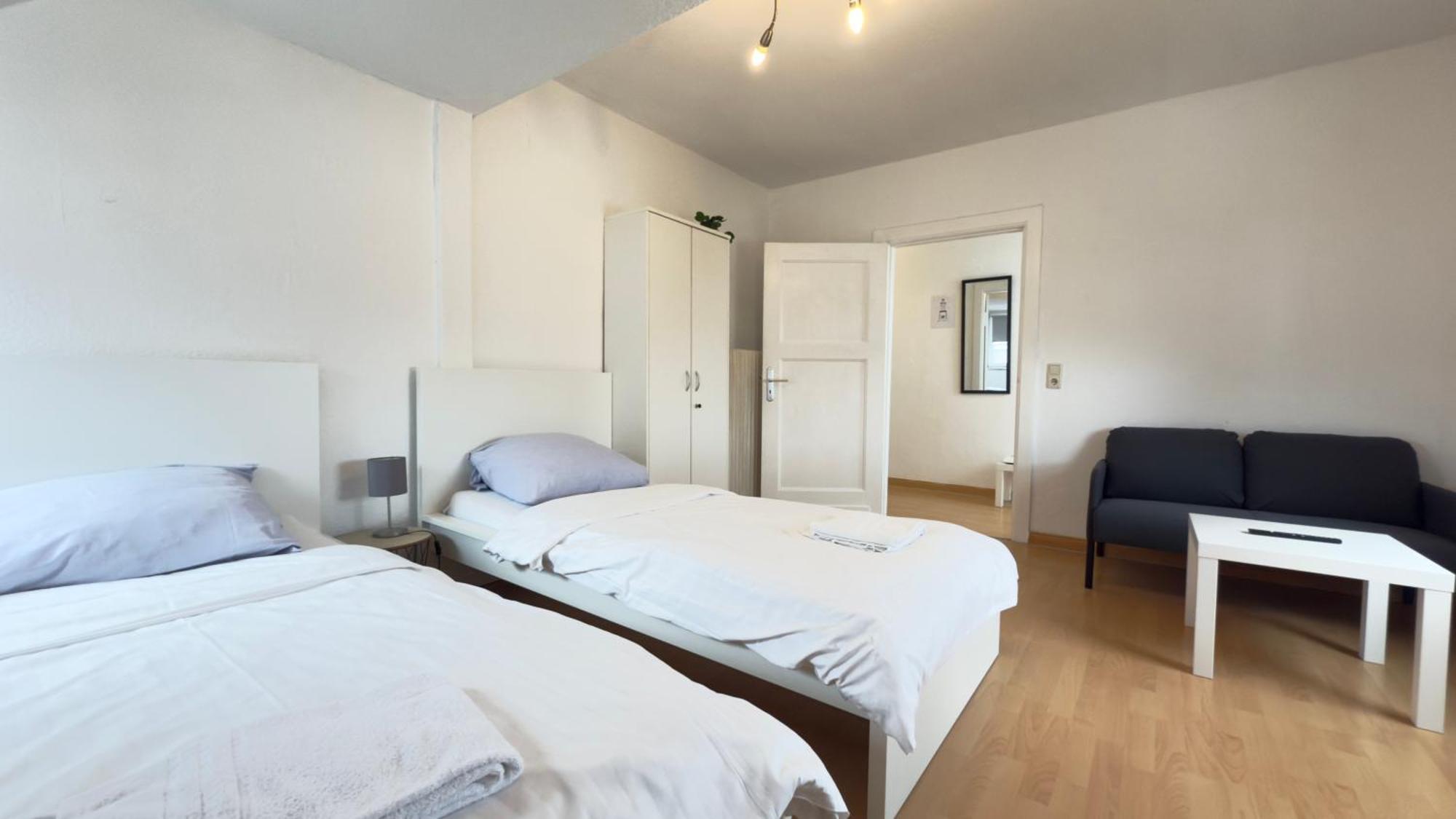 Apartments Im Herzen Von Neumuenster Innenstadt & Hbf Fusslaeufig, Mit Privatparkplatz Екстериор снимка